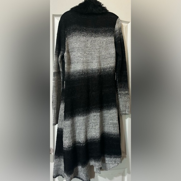 BEBE Wrap Wool Gray Coat with Black Fur Women's L - Picture 2 of 2